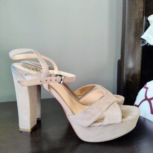 Vince Camuto: Size 8: Shaylin Platform Suede Sandals